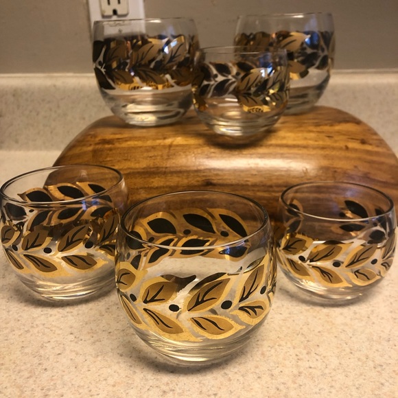 Federal roly poly glasses w/ laurel leaf pattern - Picture 3 of 4